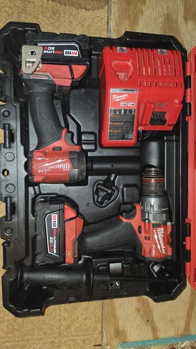 Milwaukee 3697 m18 fuel 18v - 3697-22,